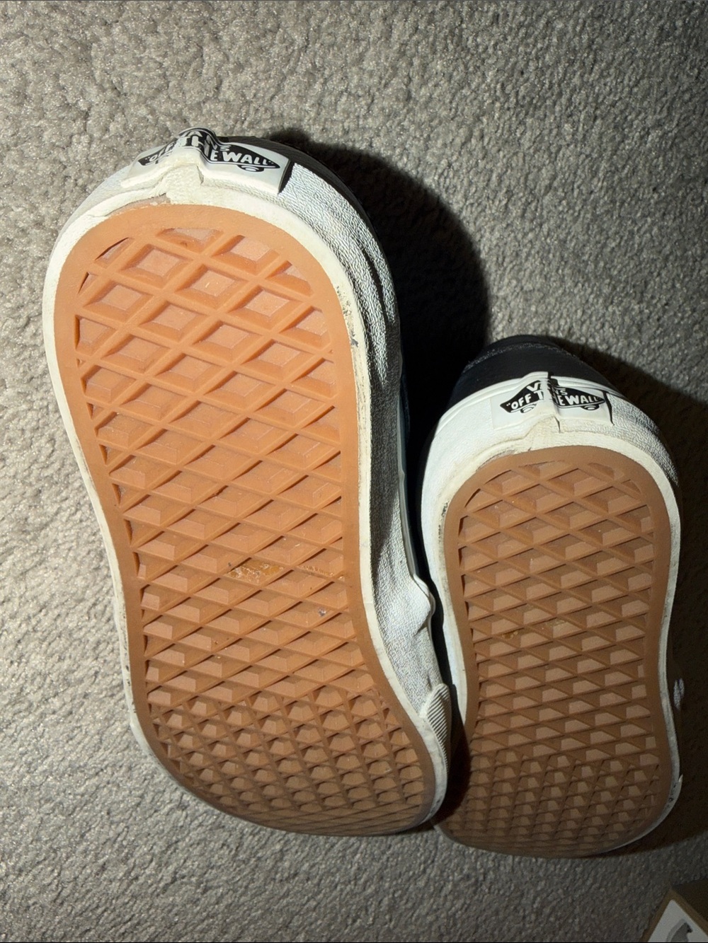 Vans slip on COMFORT shoes size 6 1/2 Black with White bottom - Picture 3 of 8
